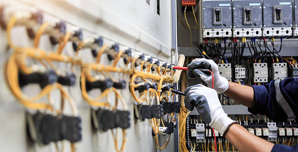 Professional Electrician technician working in Freeland, WA